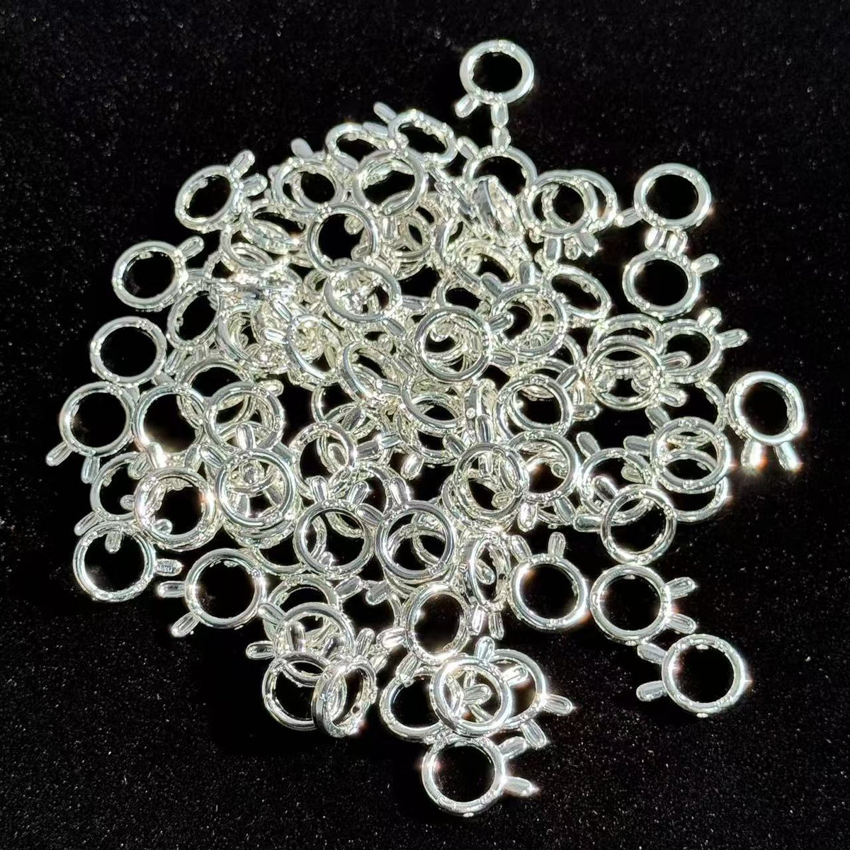 Silver bunny frame 100pcs ( inside9mm × outside13mm)
